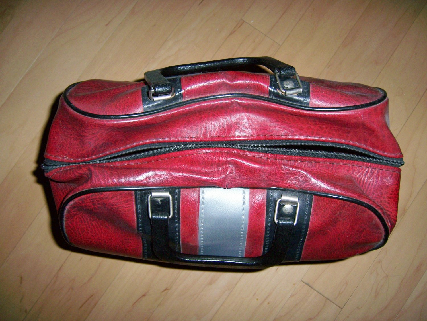 Red/Gray Bowling Bag BNK173