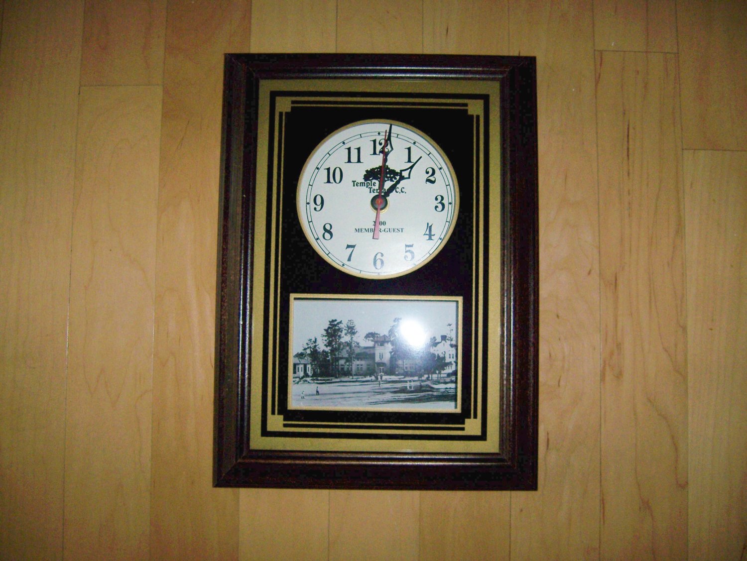 Wall Clock 15"x11" Country Club Photo BNK187