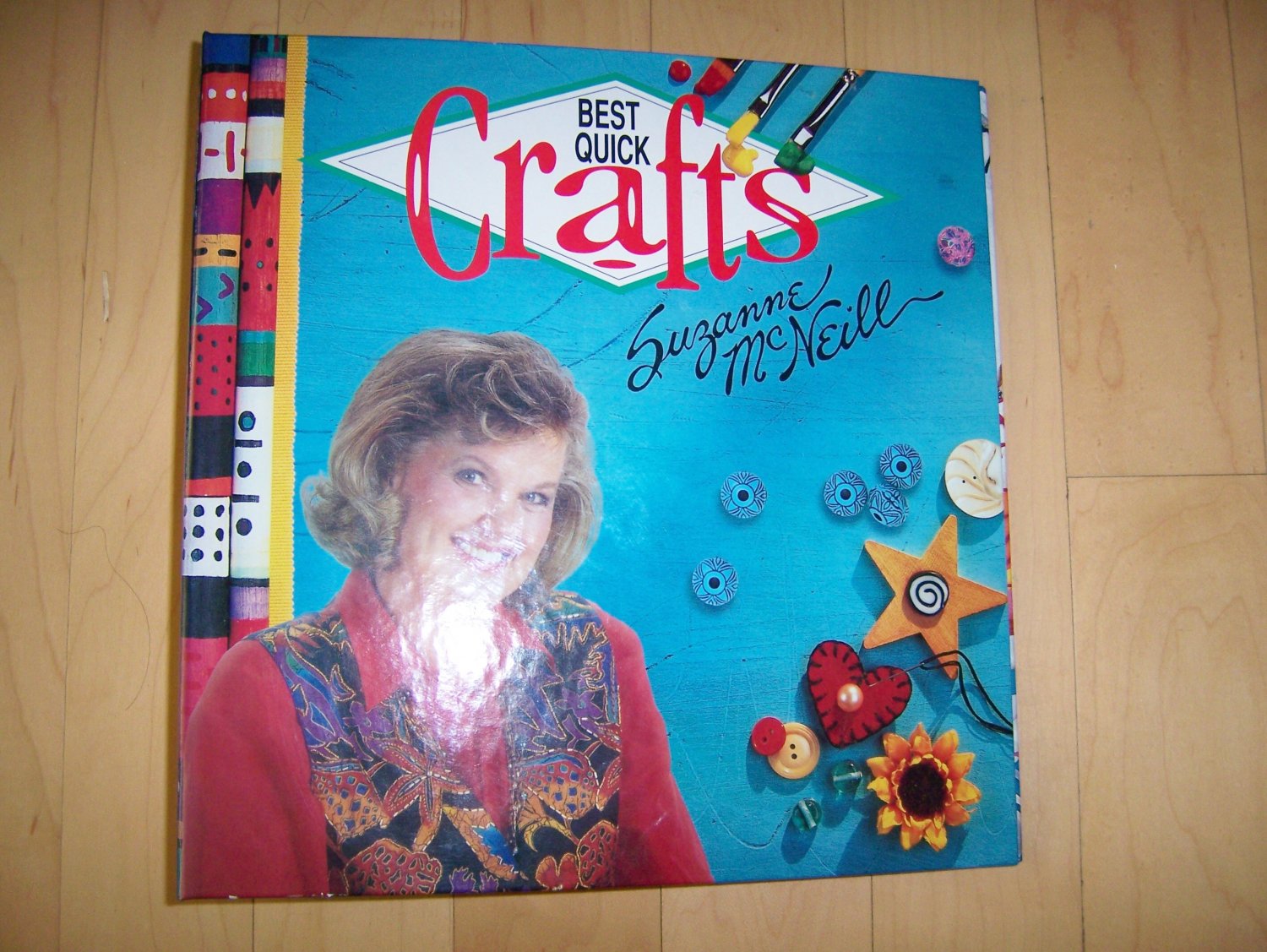Arts & Crafts Book By Suzanne McNeil BNK242