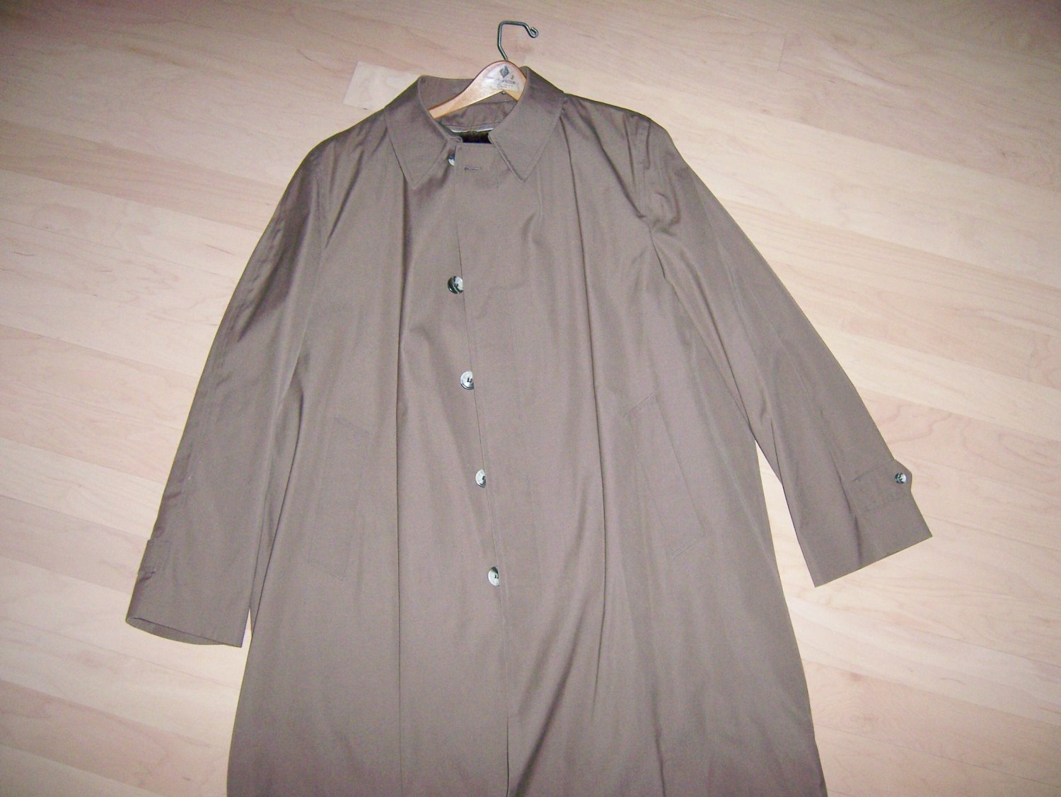 Men's Overcoat with Zip In Lining Size 48 T BNK276