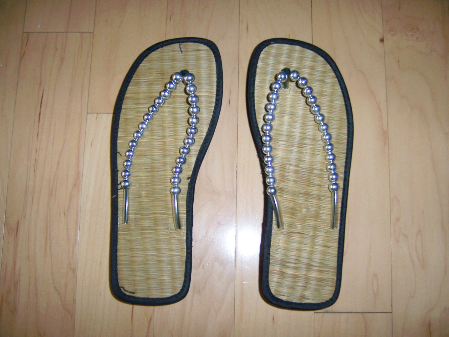 Ladies/Misses Thong Sandals Size 7 BNK280