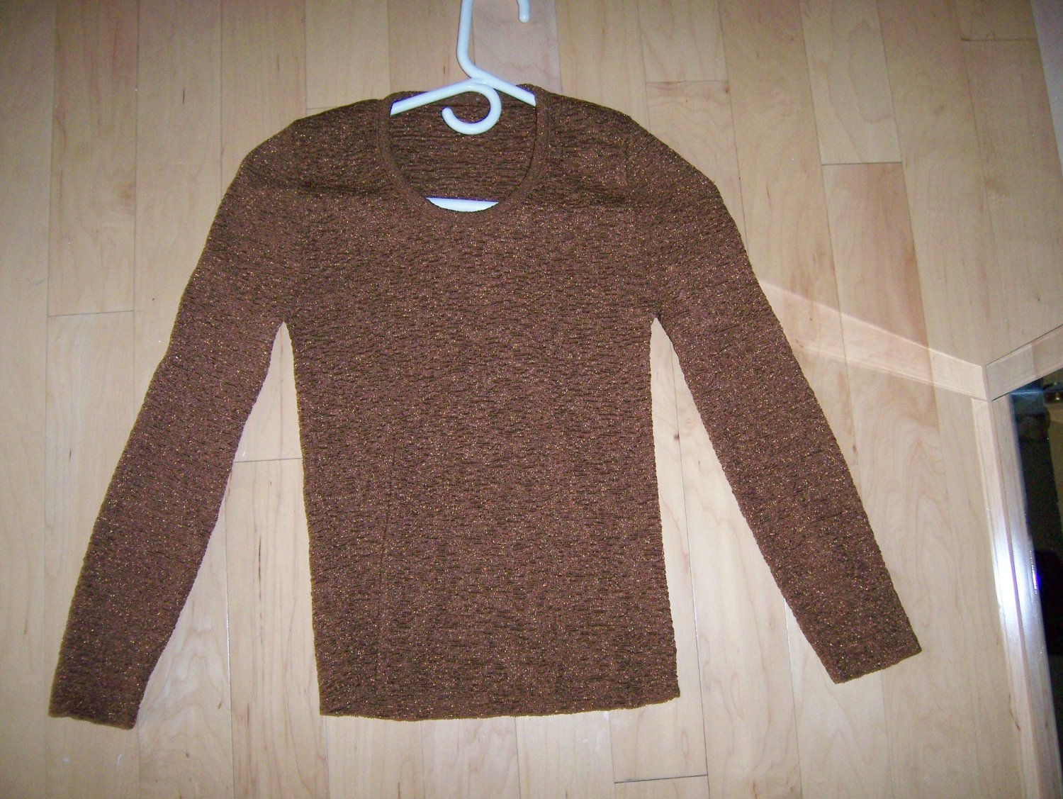 Ladies/Misses Sweater Long Sleeves Size 32 BNK287