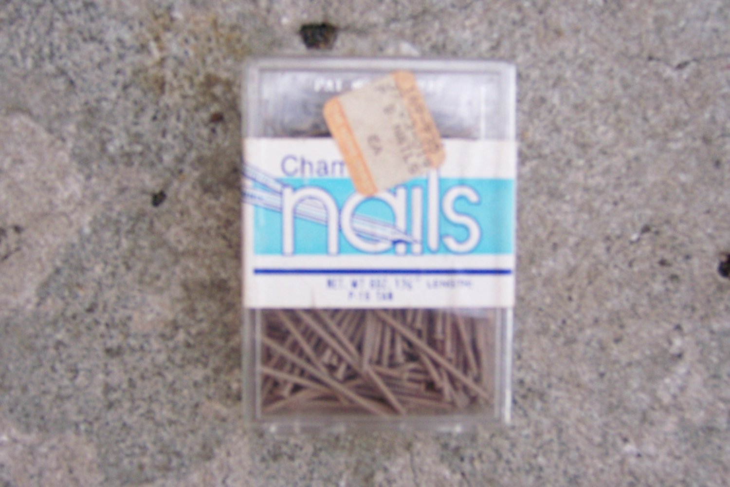 Finishing Nails 1 5/8 Tan BNK310