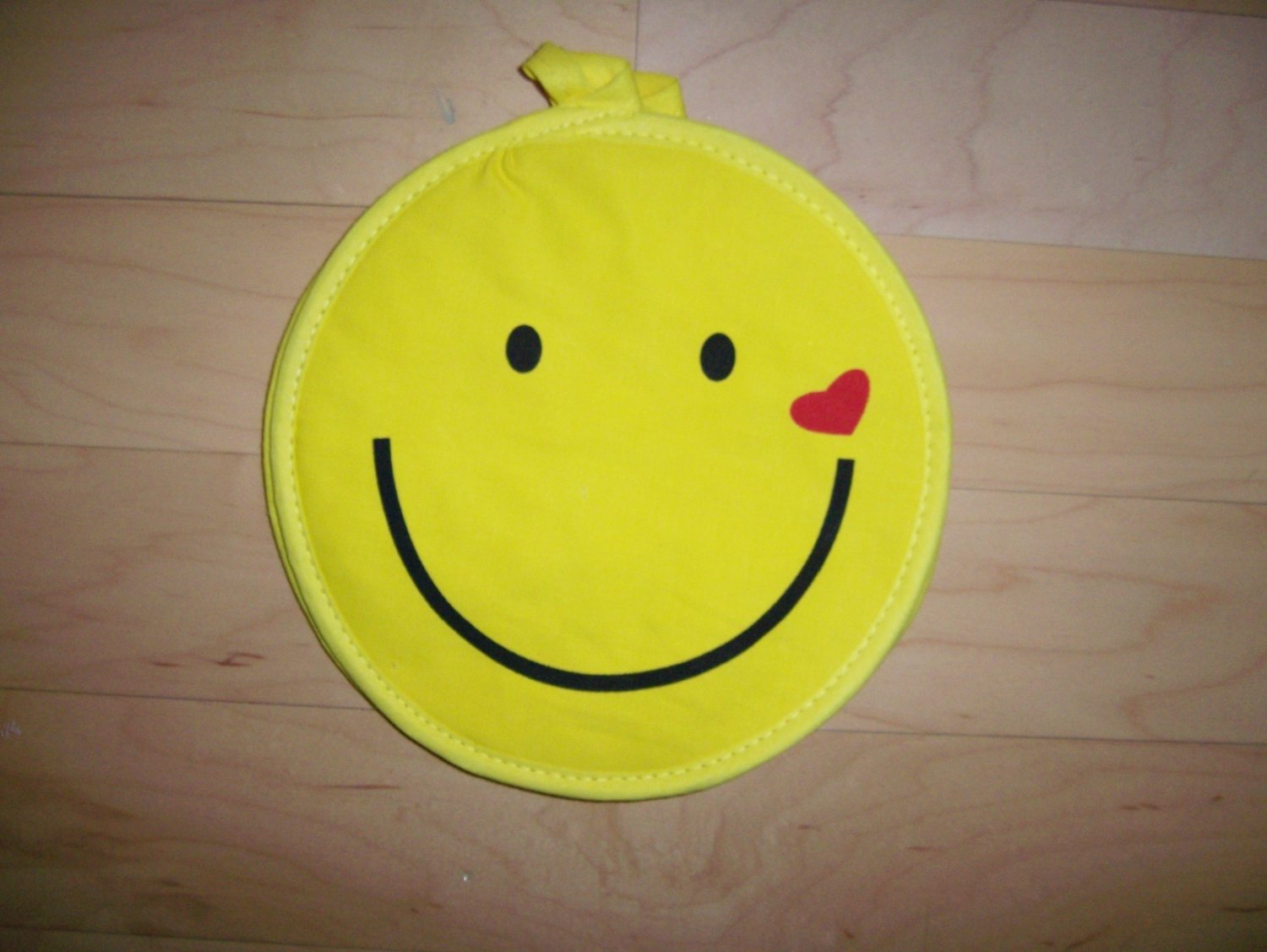 Set Of Two Smiley Faces Pot Holders BNK609