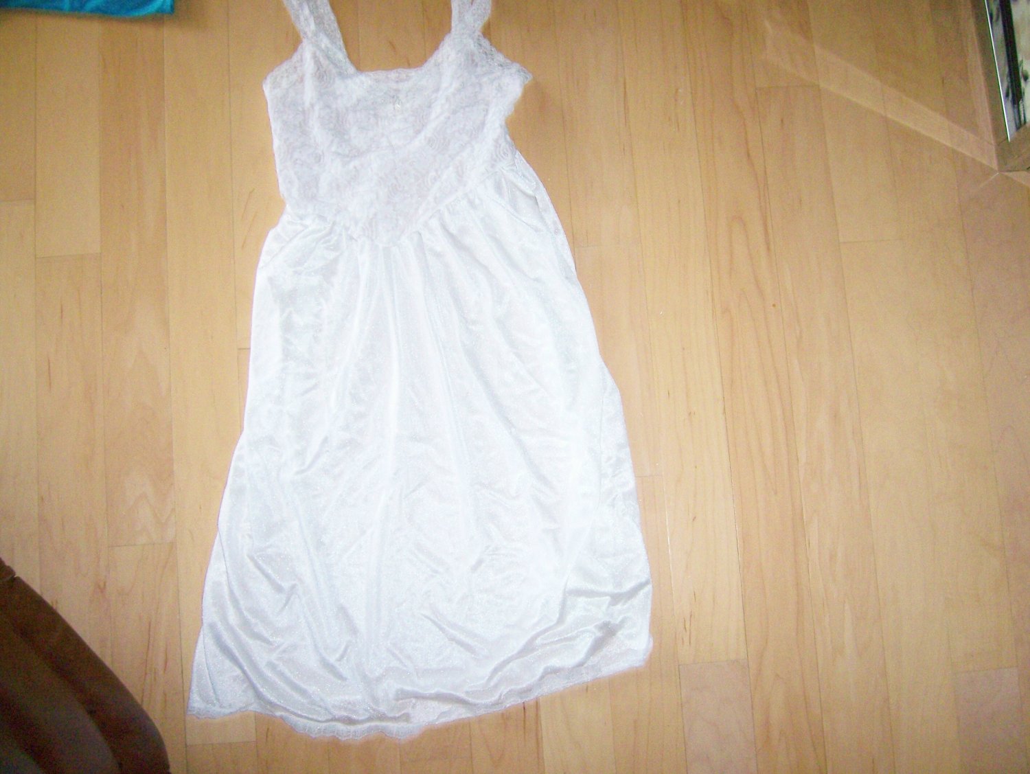 White Ladies Slip Size 34 BNK618