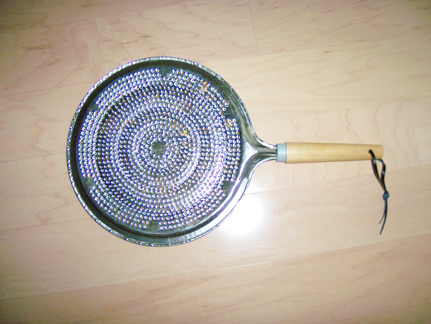 Non Splatter Cover with Never Hot Handle BNK631