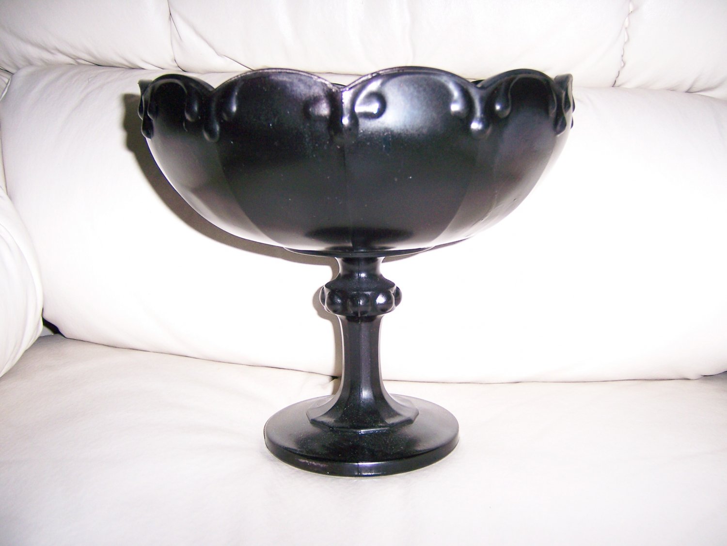 Onyx Glass Pedistal Dish BNK666
