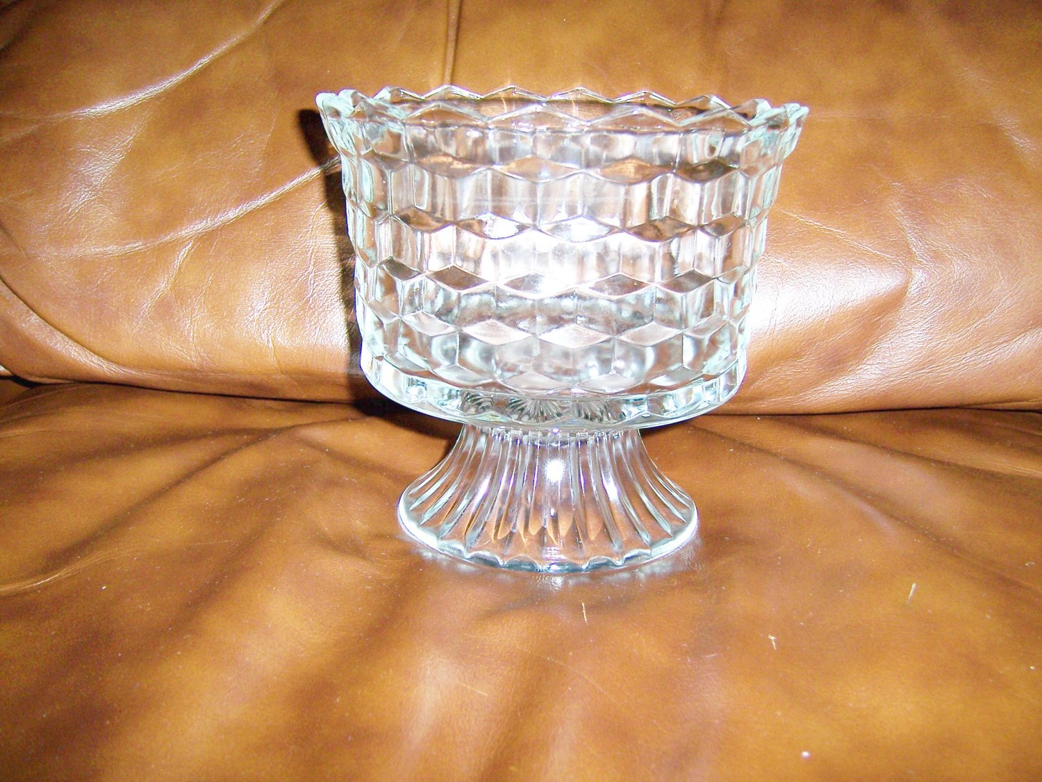Open Decoratated Glass Serving Bowl BNK668