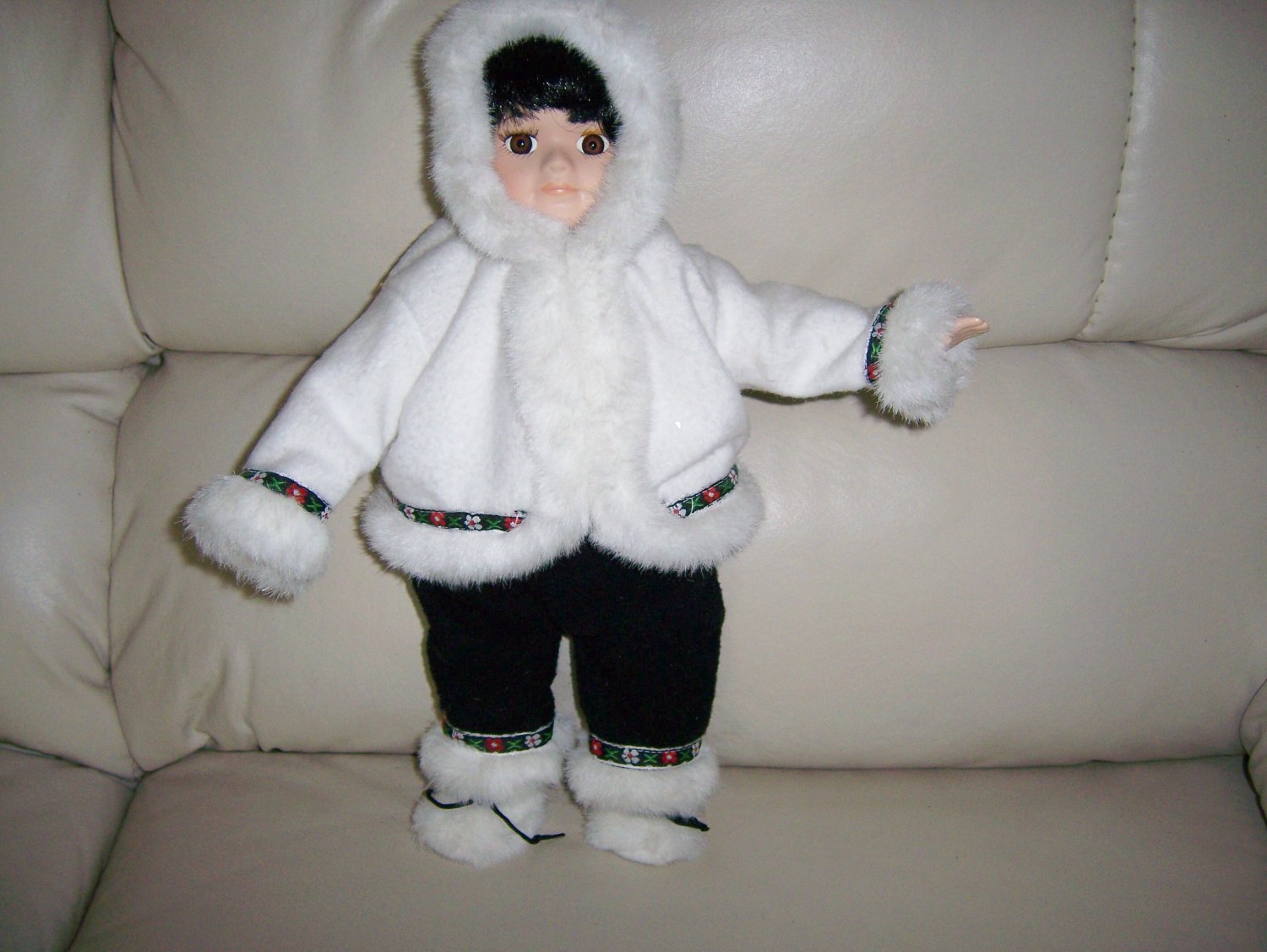 Debbie Snow Ready Porceleon Doll BNK855