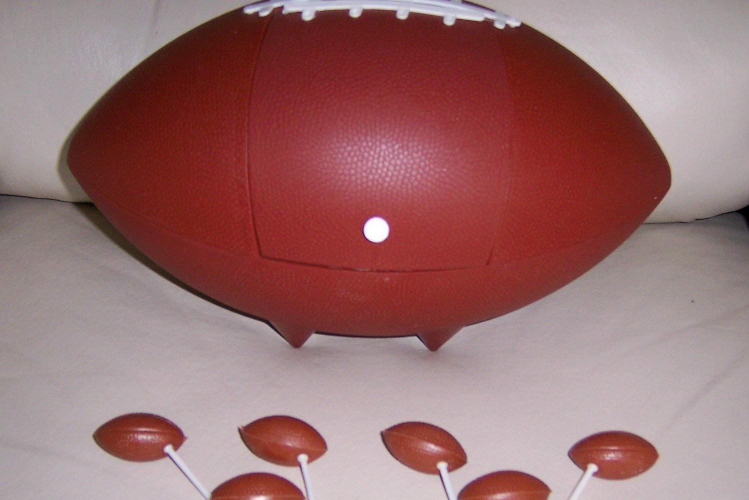 FootBall Server W 6 Serve Pics BNK860