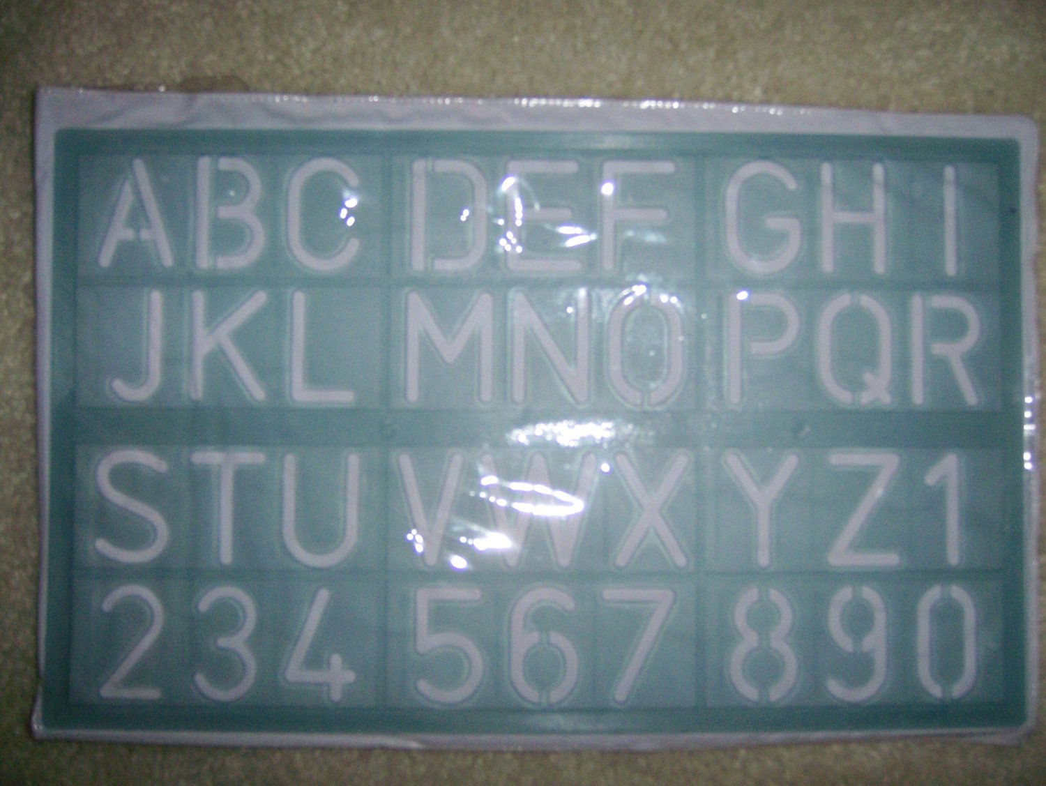 Stensil Kit Capital Letteers & Numbers BNK916