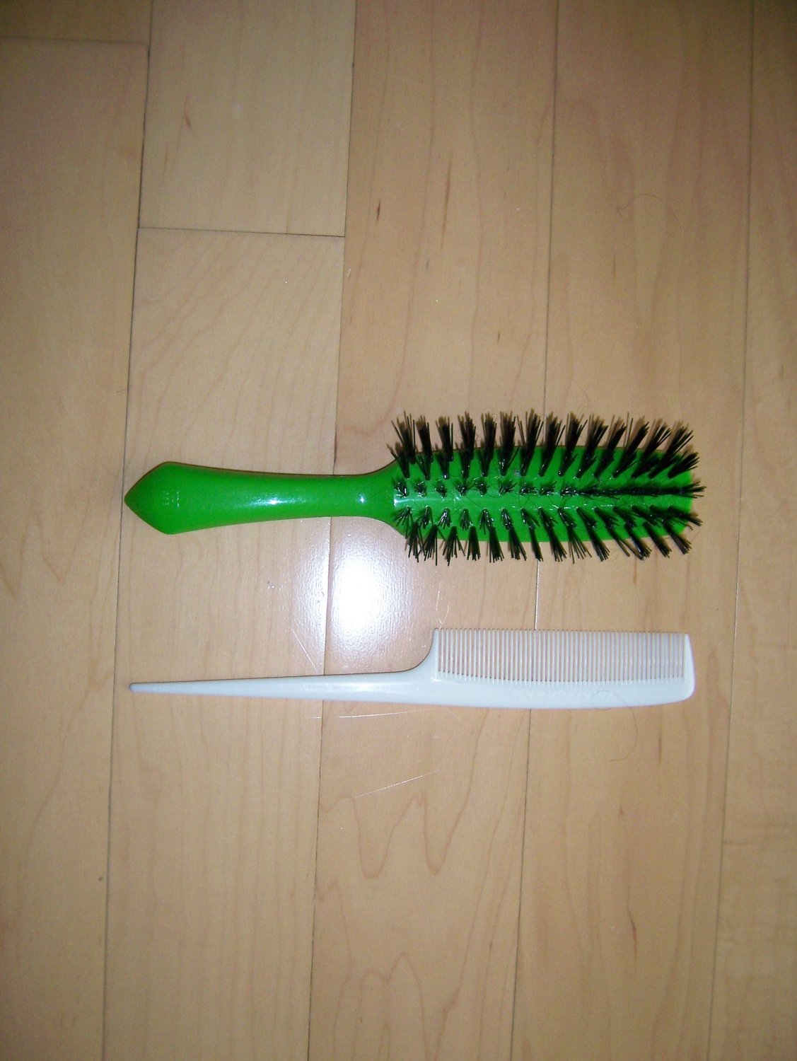 Hair Brush And Comb Ladies BNK1115