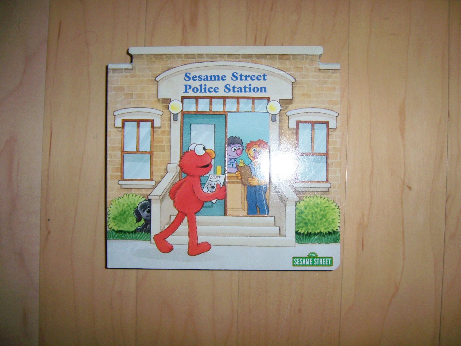 Sesame Street Police Staion BNK1515