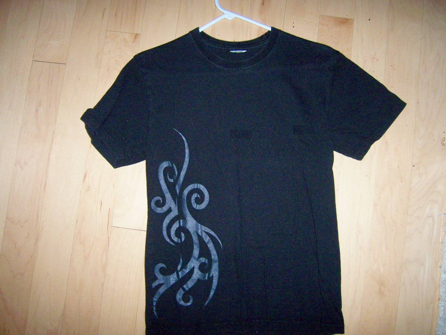 Hard Rock Shirt Black W Scoll On Side Medium BNK1554
