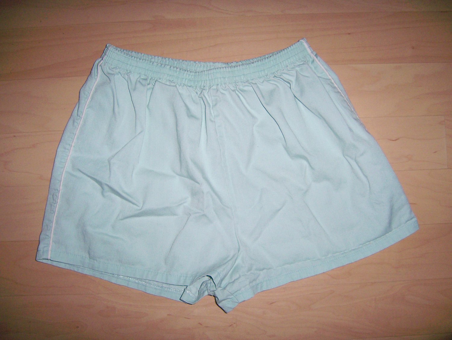 Misses Short Shorts Size 8 12" Long Aqua w White Piping BNK1614