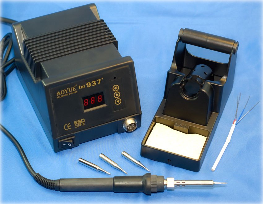Aoyue 937 ESD Safe Soldering Iron System 4 tips