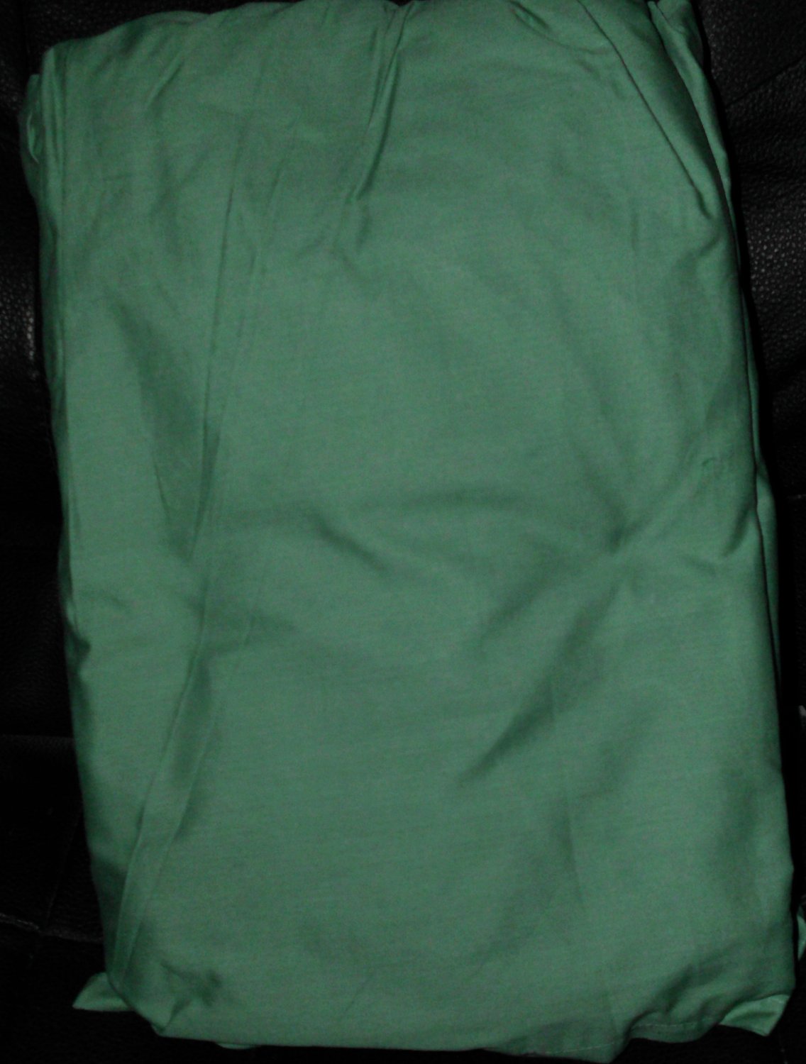 New QUEEN Scenario Bedskirt Malachite