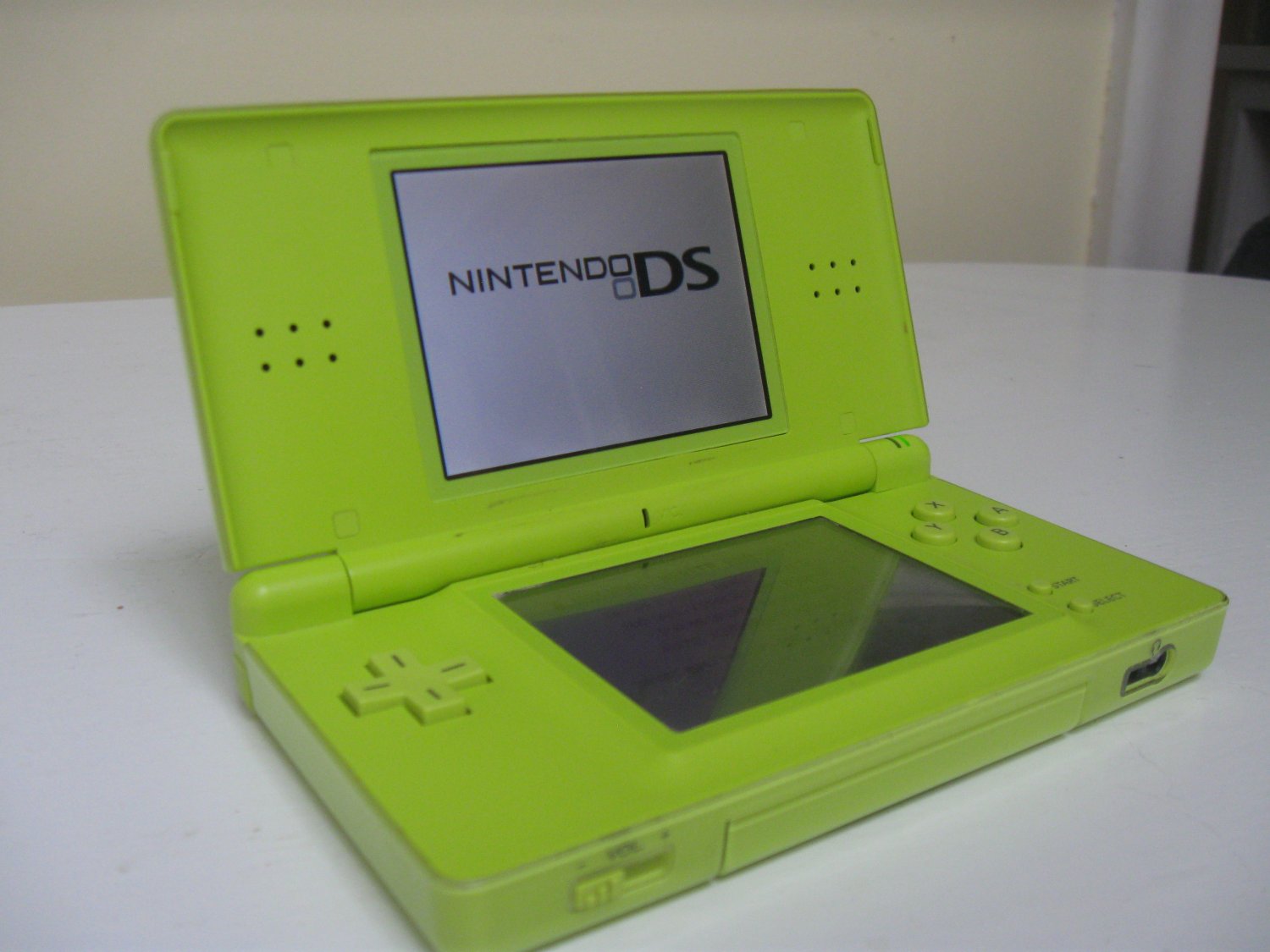 Limited Edition Green Nintendo DS Lite
