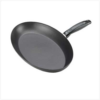 Pinnacle Oval Frying Pan