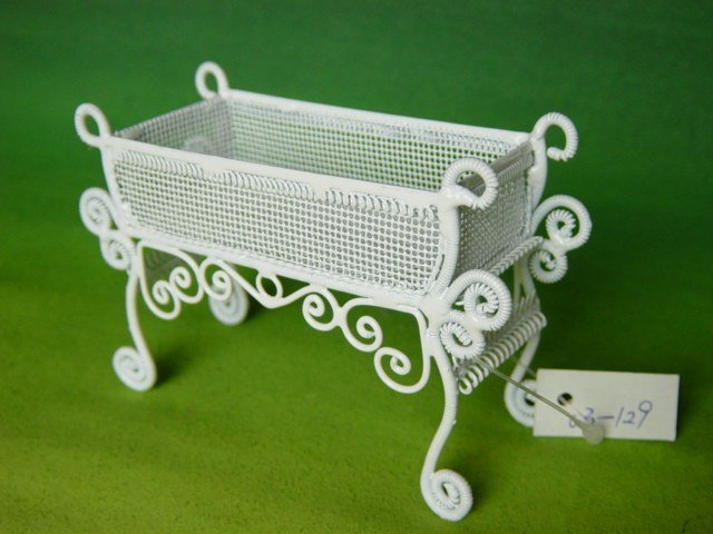 Iron Wire Crafts Bed