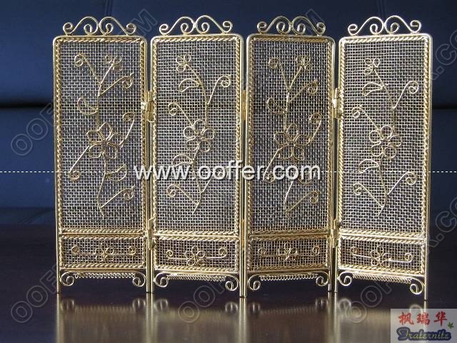 Iron Wire Craft Golden Screen