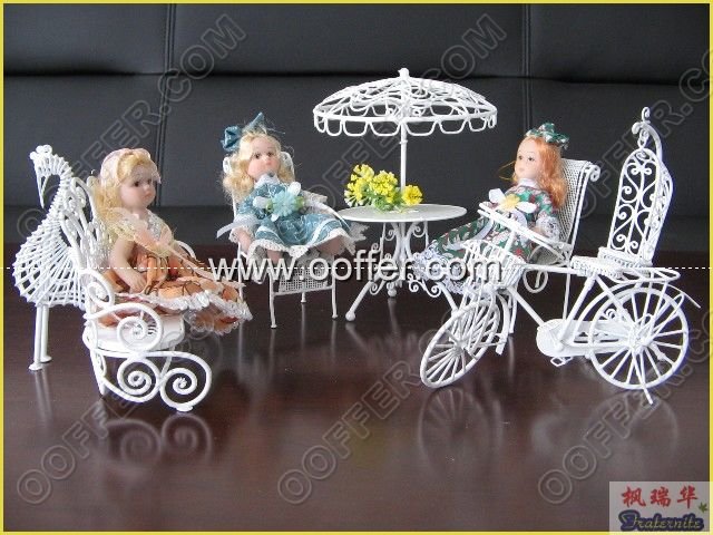 Iron Wire Craft White Courtyard Set