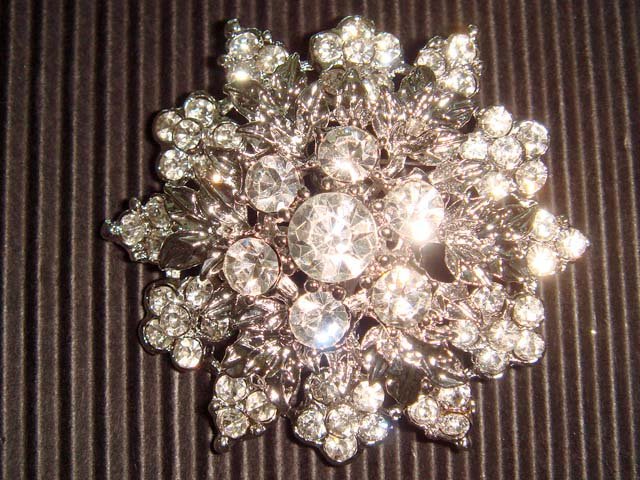 Bridal Crystal Vintage style Rhinestone Brooch pin PI27