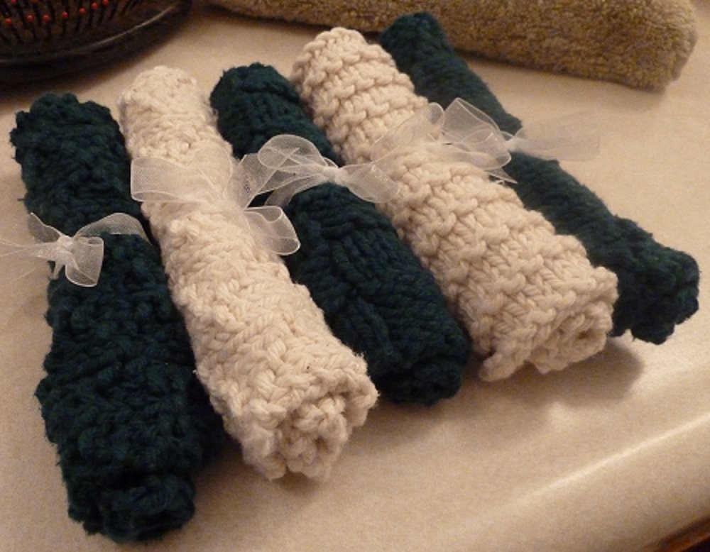 Dark Green and Beige Slightly Damaged Serviettes 5pack