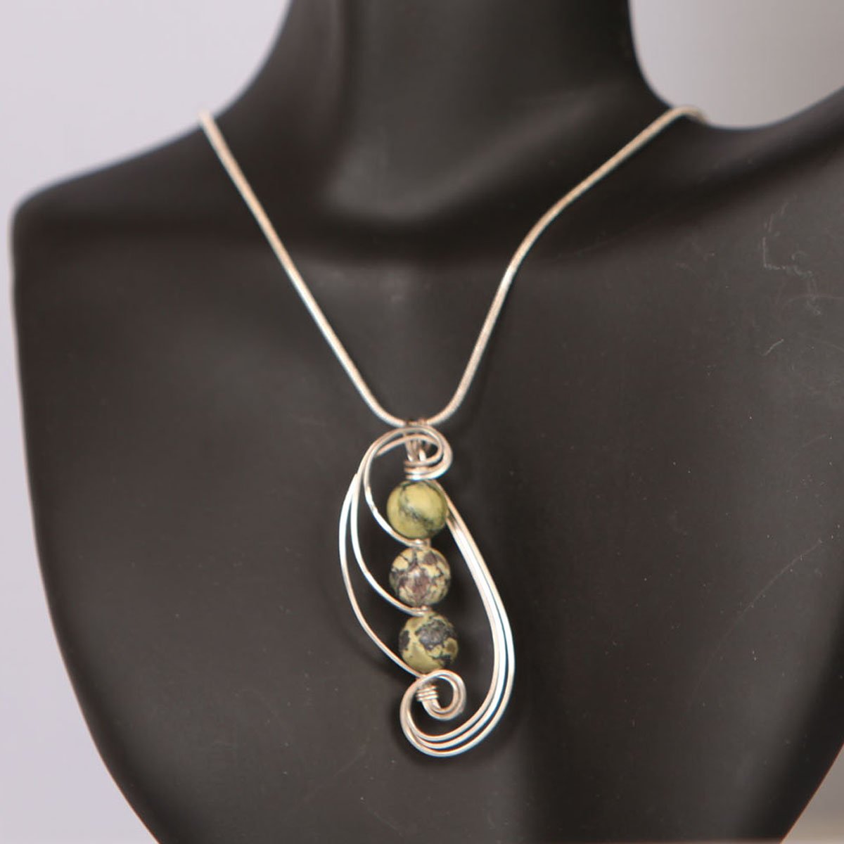 Tri-Stone Swirl Pendant