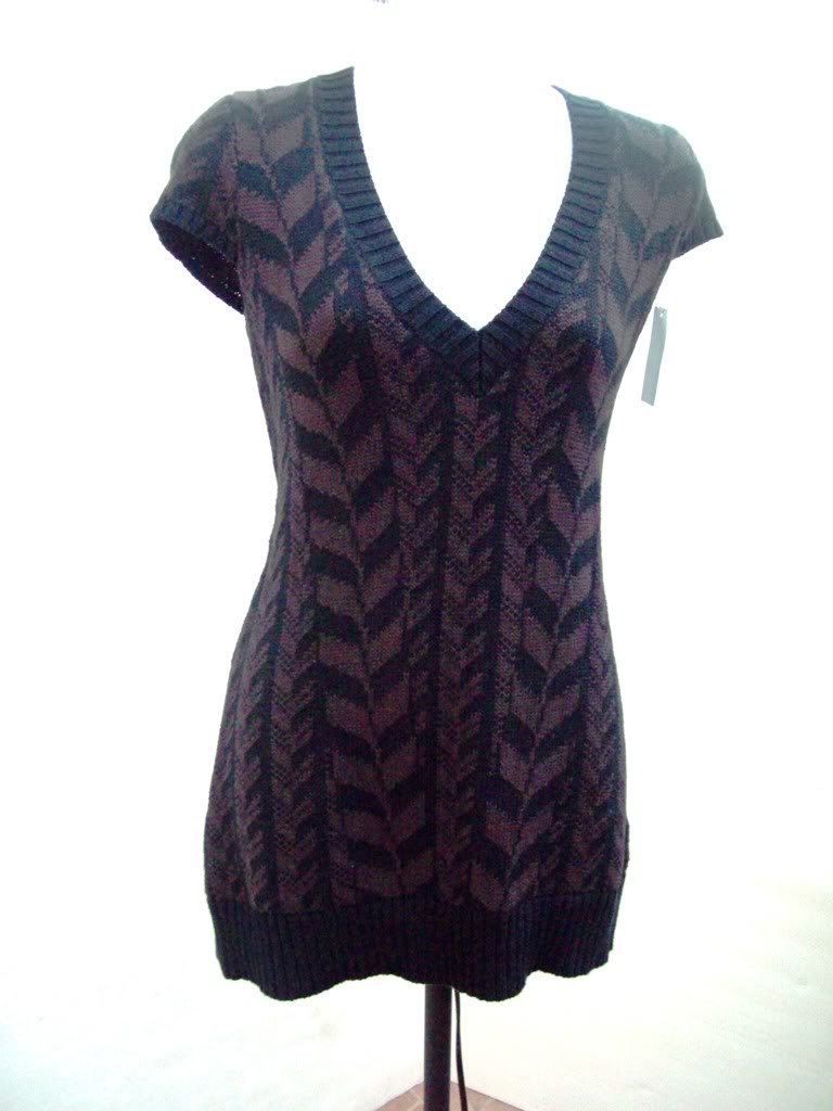 Heather B Knit V neck fitted short tee dress size M