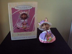 Springtime Bonnets Hallmark Keepsake Ornament 1997 MIB