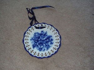 Blue & White Floral Pattern 7" Circle Wall Hanging