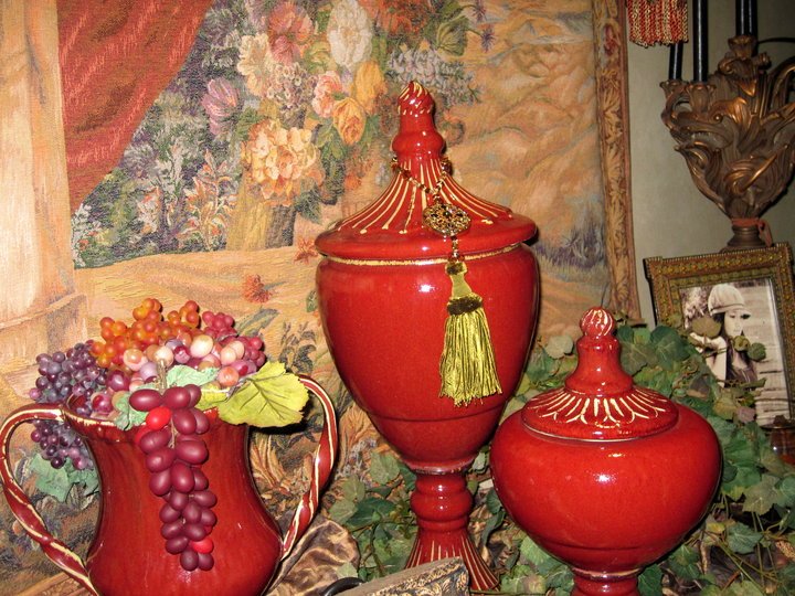 ANTIQUES SET