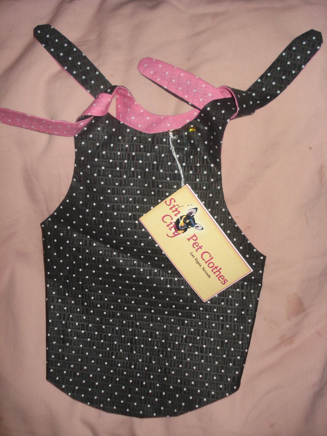 Medium REVERSABLE pet dress in pink & black with polka dots - dd04