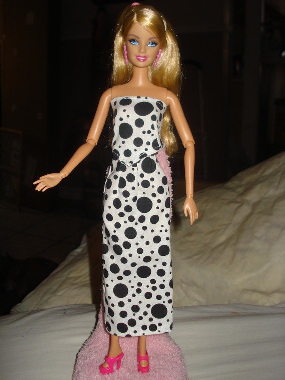 Black & white polka dot long skirt and halter top set for Barbie Doll - ed69