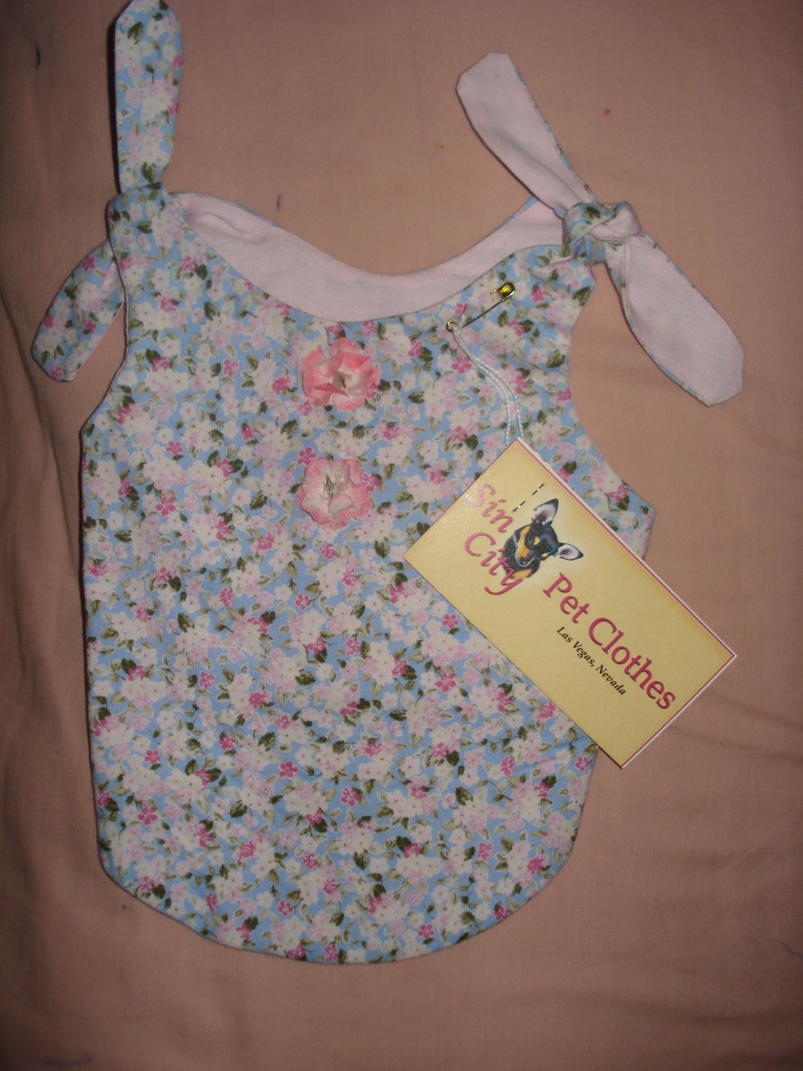 Small REVERSABLE Pet dress in pink, blue & white floral print - dd01