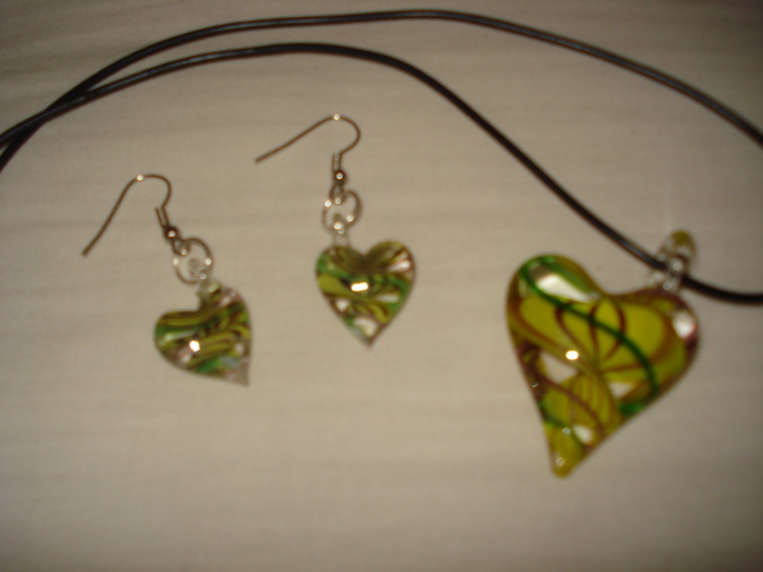 Yellow and green off-set puffed glass heart pendant and earring set - eg09