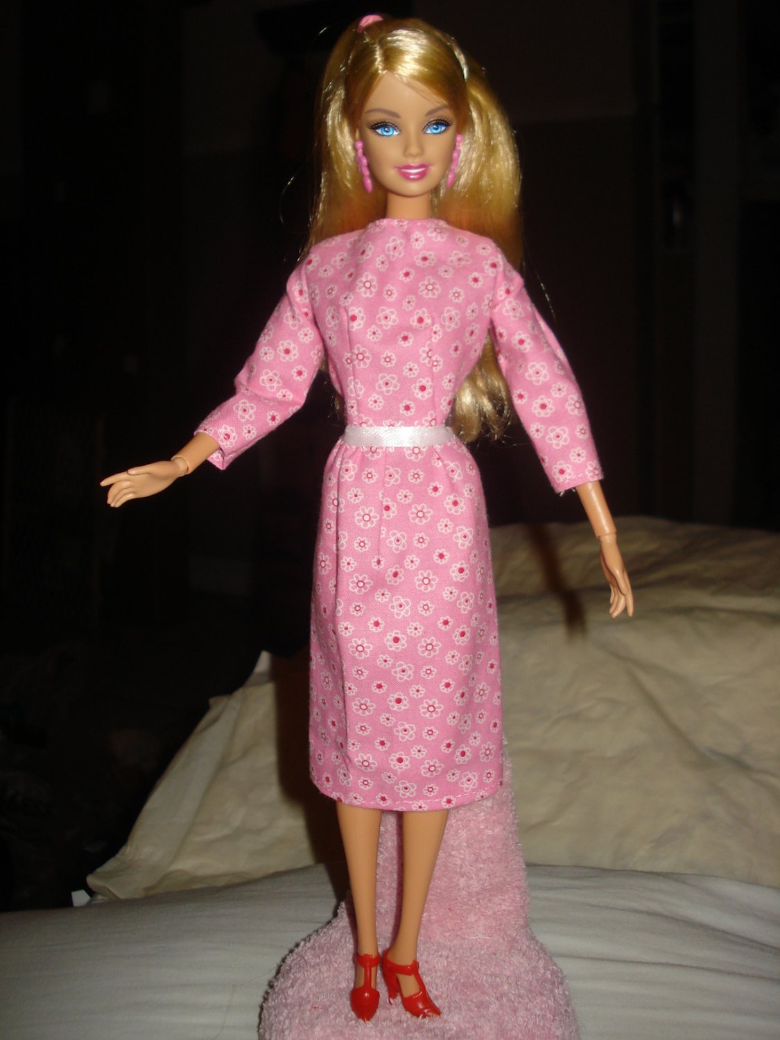 Long sleeved pink dress for Barbie Doll - ed56
