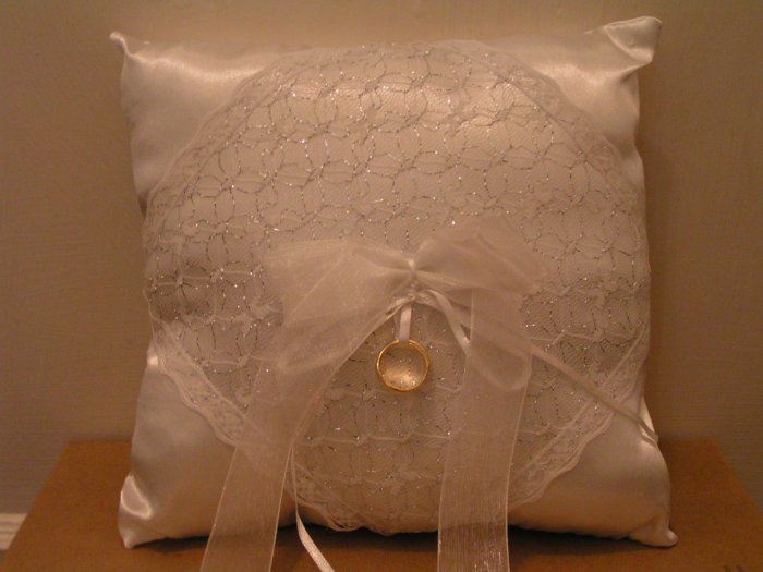 WEDDING/RING PILLOW - FREE SHIPPING