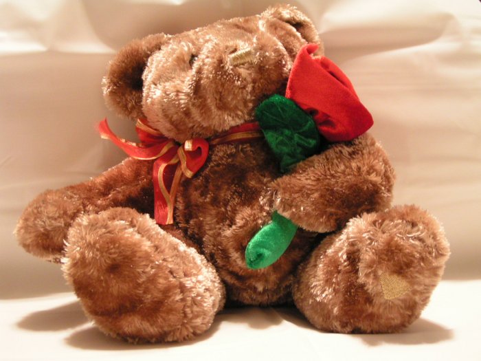 BEAUTIFUL STUFFED TEDDY BEAR - FREE SHIPPING