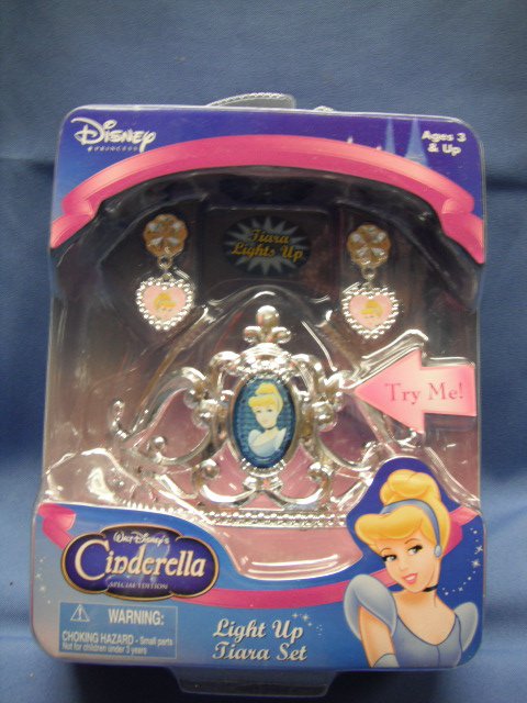Disney's Cinderella Light Up Tiara Set