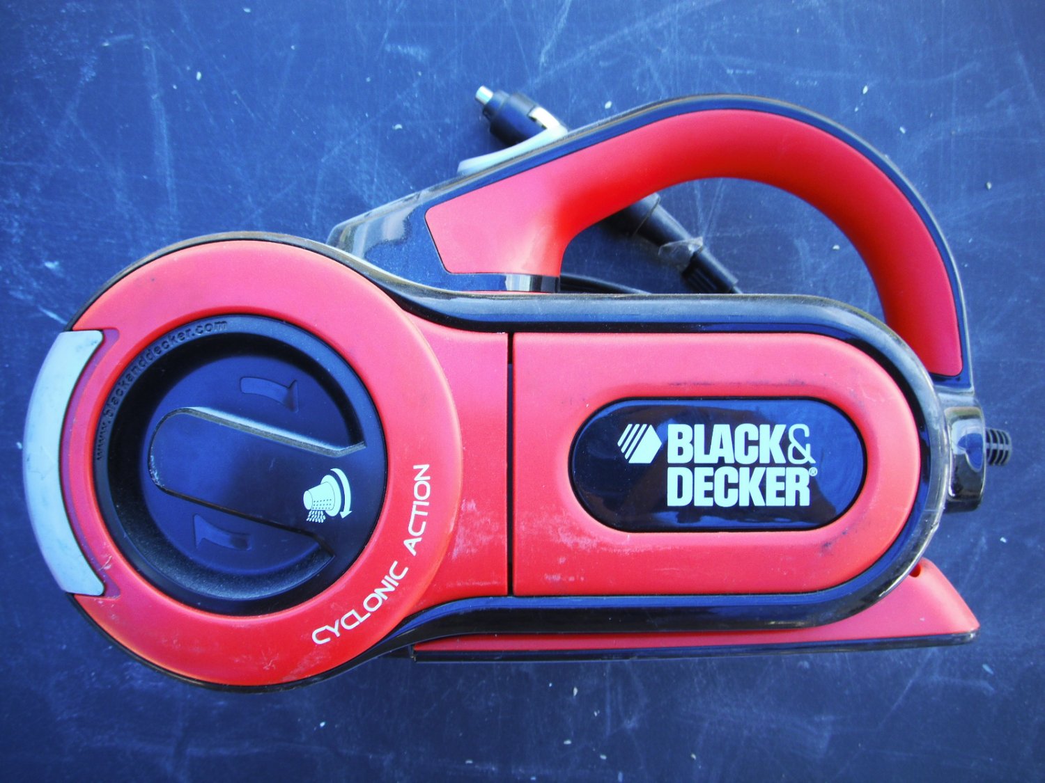Black and Decker PAV1200P Automotive Pivoting VAC 12V