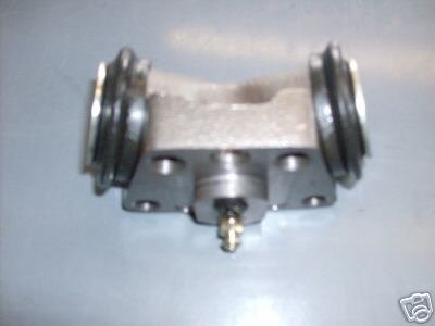 Hyster Forklift Wheel Cylinder Part #1358218
