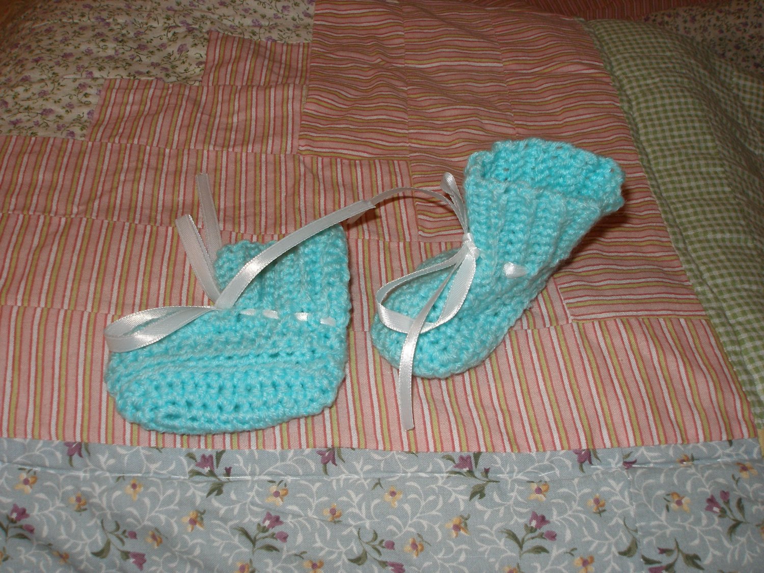 Newborn turquoise booties