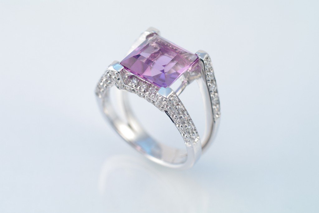 Amethyst ring w/ CZ. 925 sterling silver W/G plated