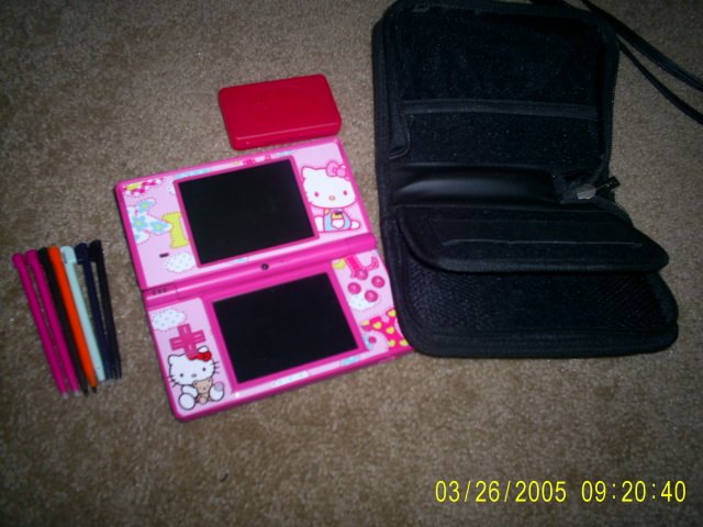 Pink Hello Kitty Nintendo DSI