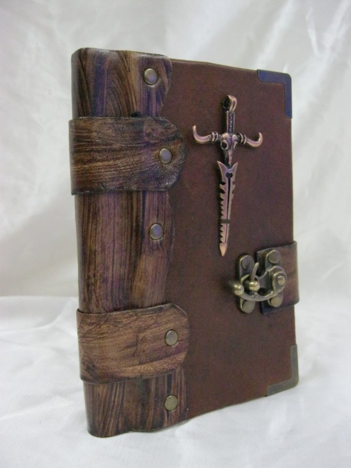 HANDMADE LEATHER JOURNALLE