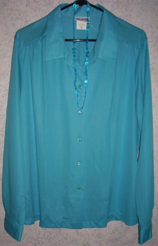 Ladies NEW Turquoise Blouse with Necklace - Size LG