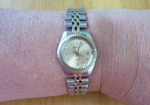 Ladies Timex Watch-Water Resistant-Vintage