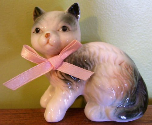 Kitty - Sitting - Ceramic with Pink Cloth Bow